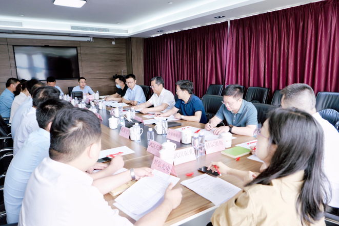 市委常委、统战部部长胡勇政调研科技型中小民营企业并召开企业座谈会
