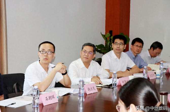 武汉市委常委、统战部部长胡勇政调研中地数码