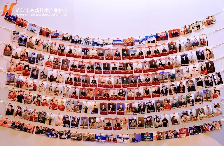 300余位理事、副会长齐聚一堂,探索“共生共荣”新发展! 300余位理事、副会长齐聚一堂,探索“共生共荣”新发展!