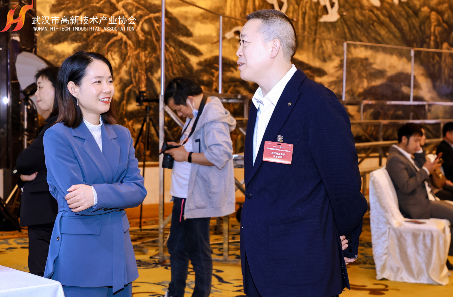 300余位理事、副会长齐聚一堂,探索“共生共荣”新发展! 300余位理事、副会长齐聚一堂,探索“共生共荣”新发展!