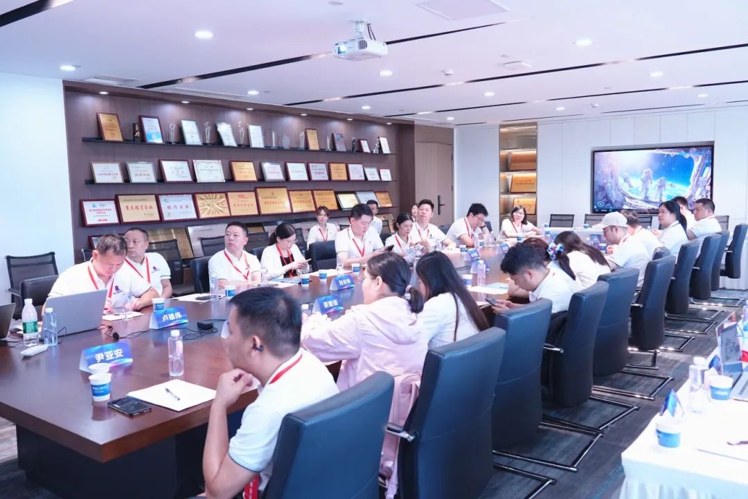第402期 | 领航班走进源启科技，汲取华为智慧，凝聚发展力量！