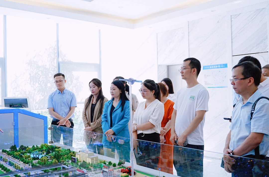 十多家企业走进禾大科技,用数字化技术赋能全球农业 十多家企业走进禾大科技,用数字化技术赋能全球农业