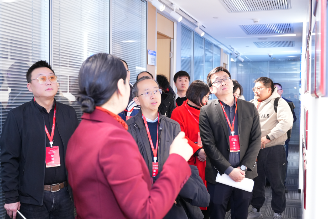 支点·冲锋号 | 第34期周三会走进智行国际,助力“人工智能+”蹄疾步稳 支点·冲锋号 | 第34期周三会走进智行国际,助力“人工智能+”蹄疾步稳