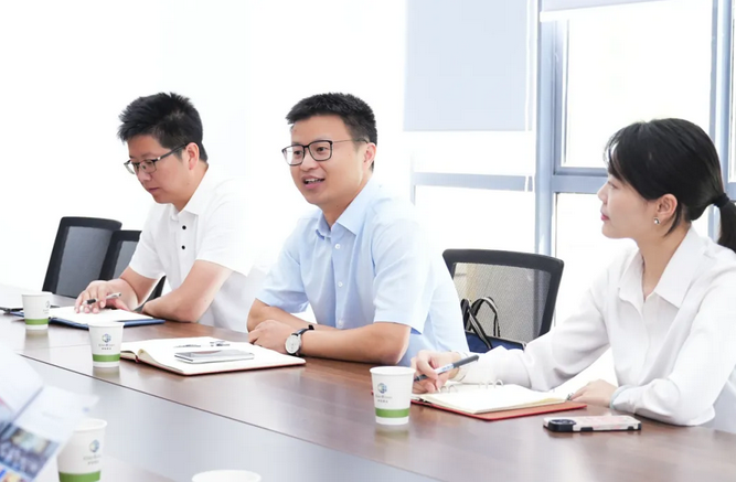 吴剑文会长走访中步擎天新能源
