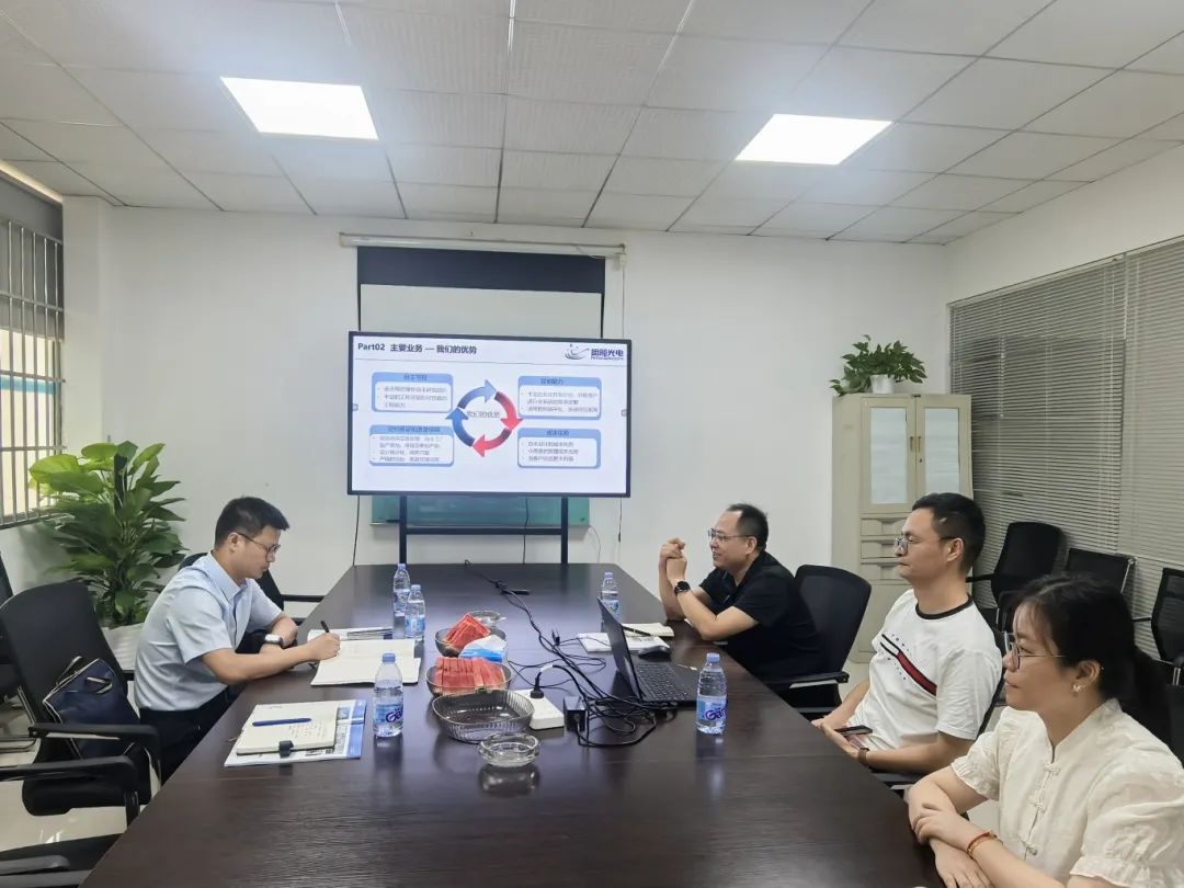 协会赴理事单位－哈船光电（武汉）有限公司座谈交流